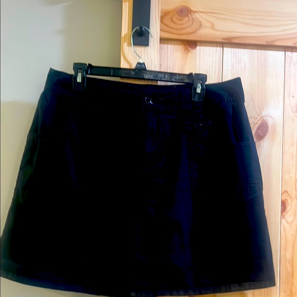 White Stag Black Stretch Skort size 14